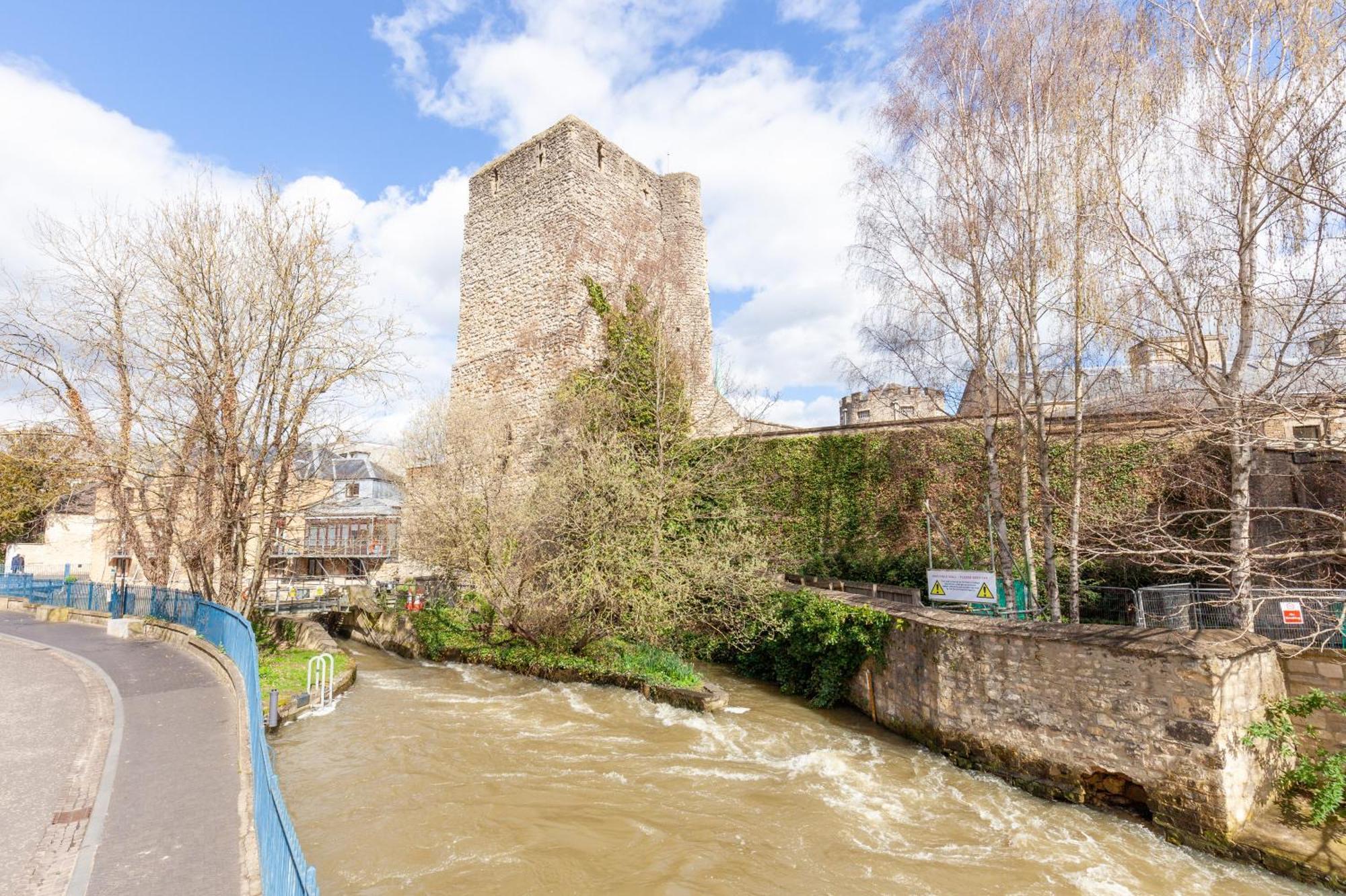 A Gem Nestled In The Heart Of Oxford With Parking! Apartment Екстериор снимка