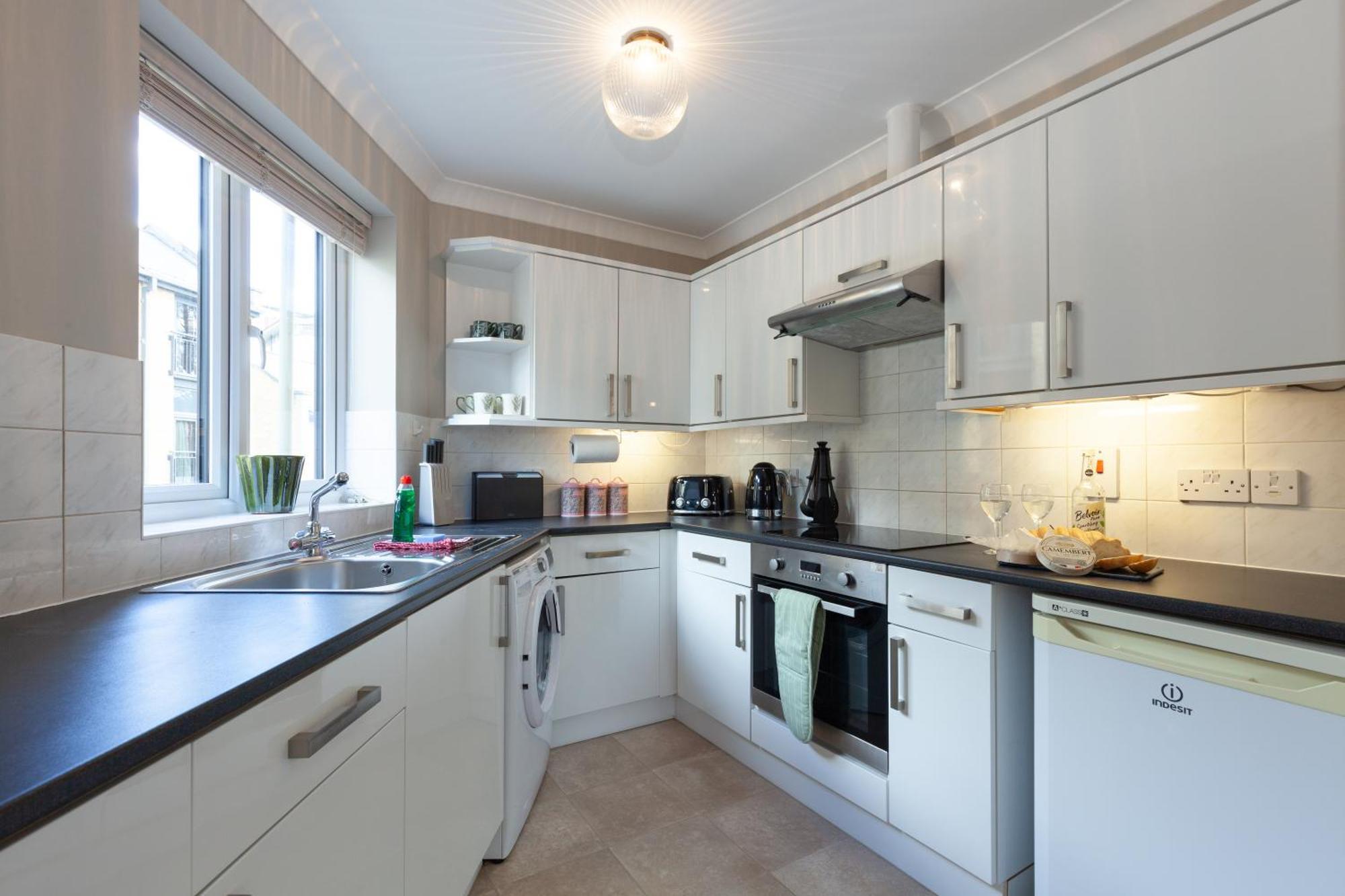 A Gem Nestled In The Heart Of Oxford With Parking! Apartment Екстериор снимка