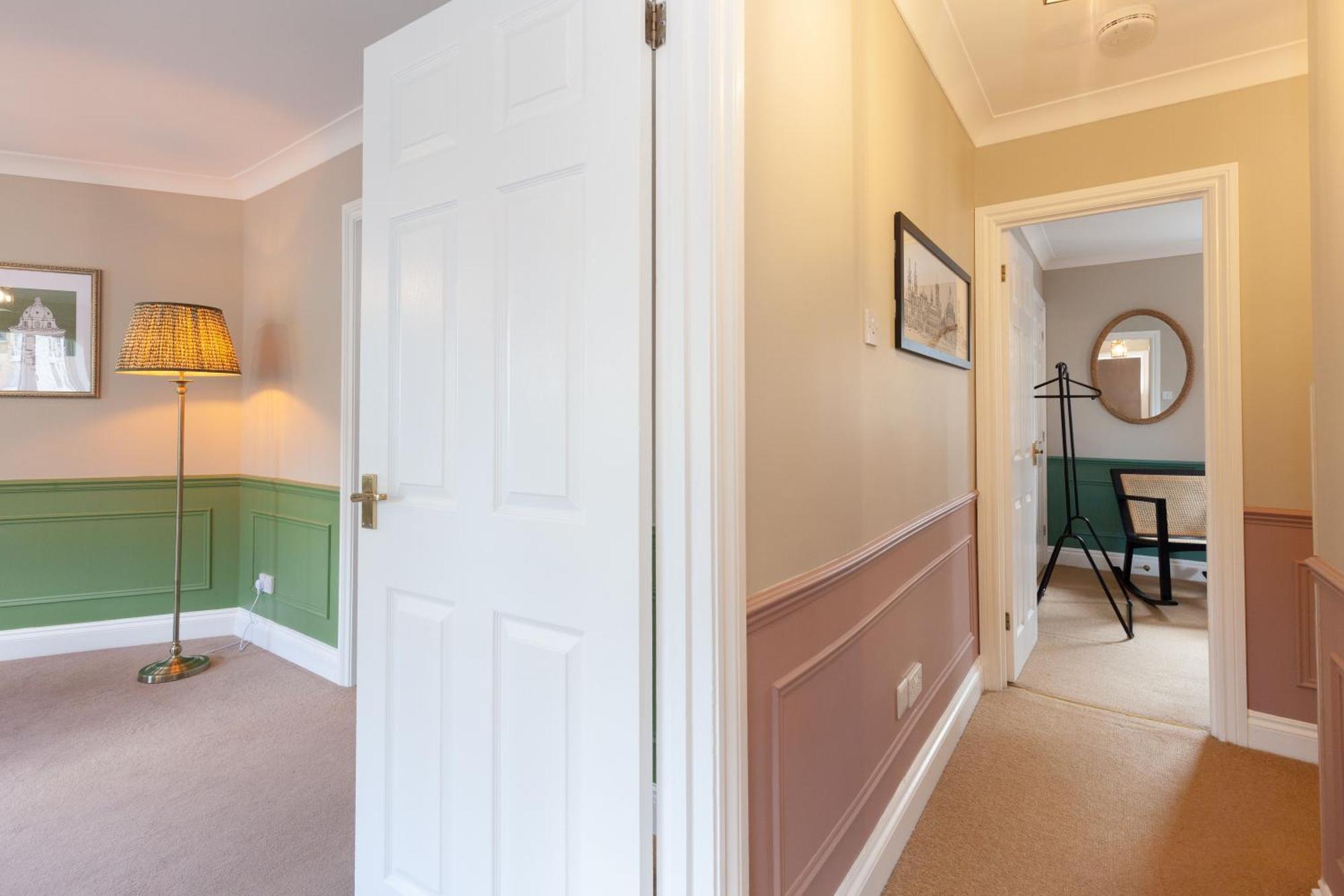A Gem Nestled In The Heart Of Oxford With Parking! Apartment Екстериор снимка